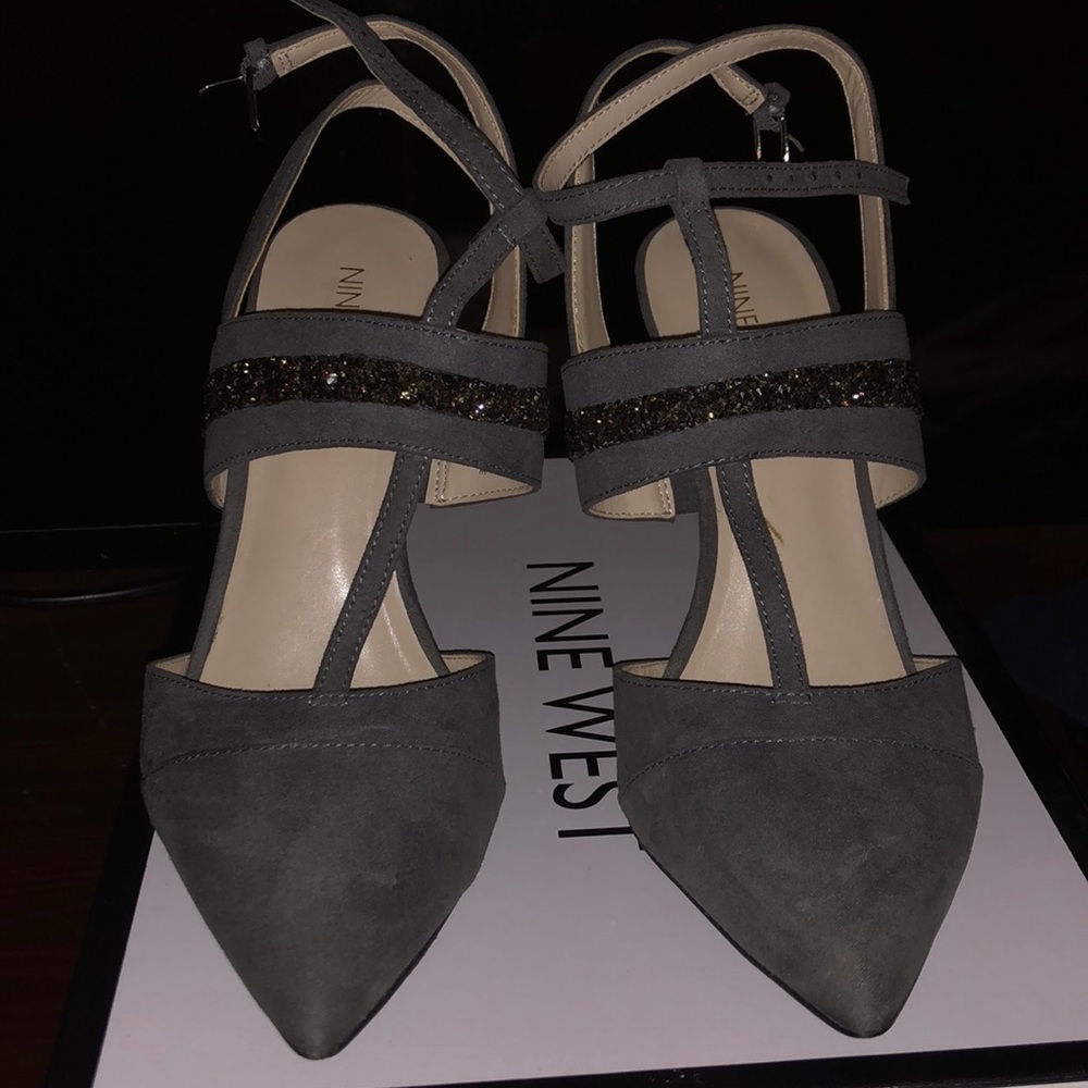Nine West Grey Heels Size 7